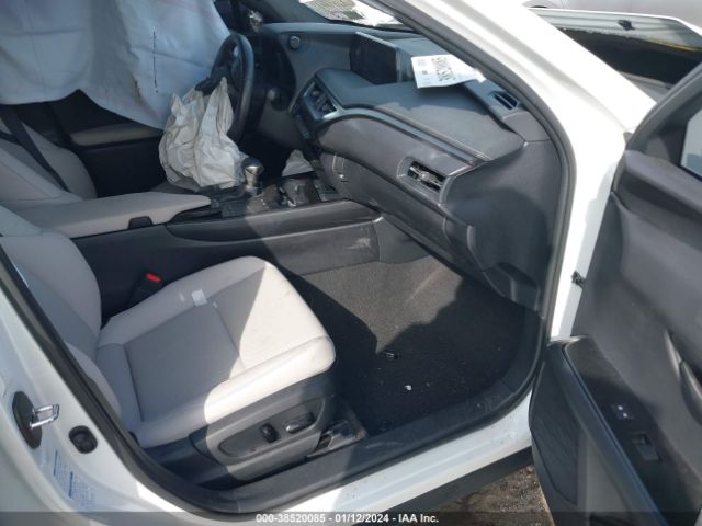 Photo 4 VIN: JTHP9JBH2N2057209 - LEXUS UX 250H 