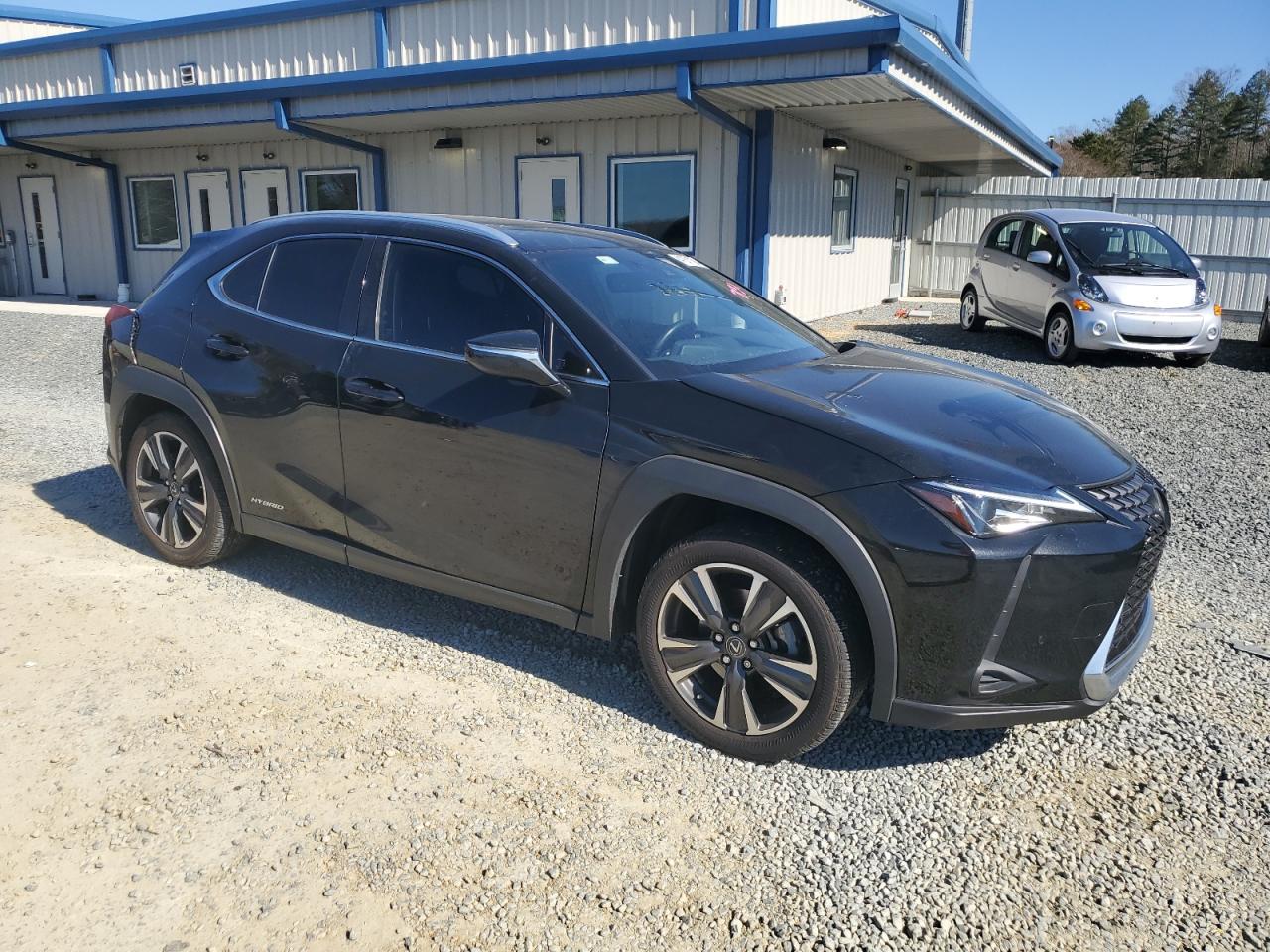 Photo 3 VIN: JTHP9JBH3M2037131 - LEXUS UX250H 