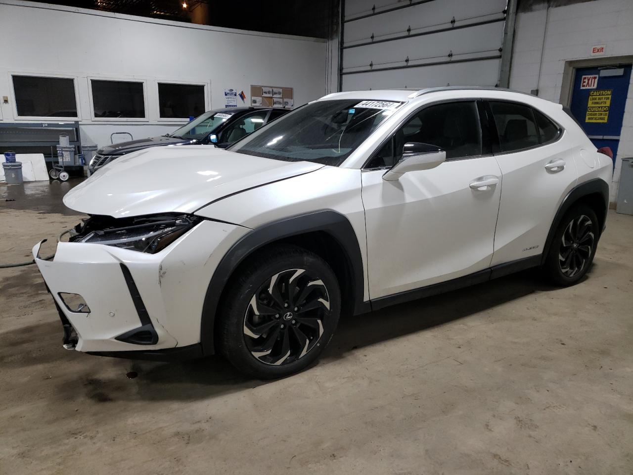 Photo 0 VIN: JTHP9JBH4L2032650 - LEXUS UX 