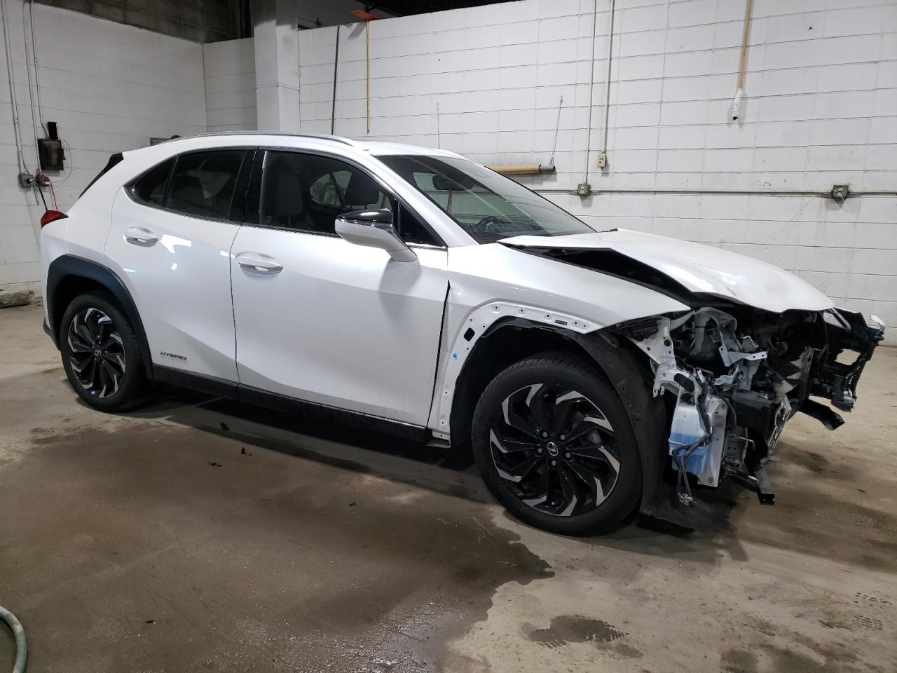 Photo 3 VIN: JTHP9JBH4L2032650 - LEXUS UX 