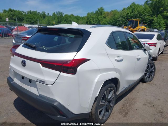 Photo 3 VIN: JTHP9JBH4N2061083 - LEXUS UX 250H 