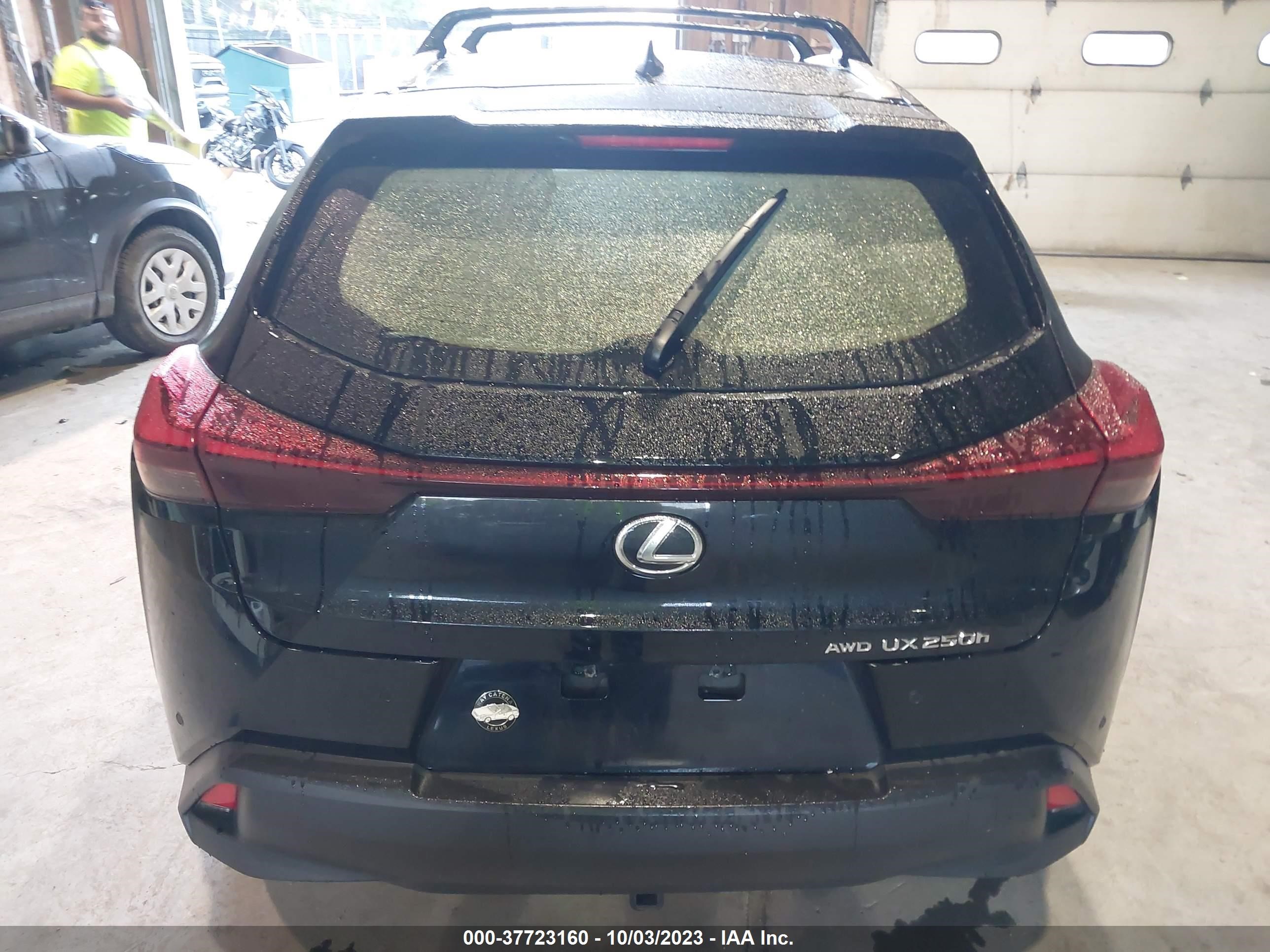 Photo 15 VIN: JTHP9JBH5P2069843 - LEXUS UX 