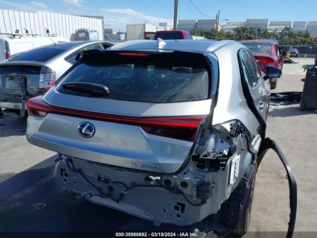 Photo 5 VIN: JTHP9JBH7L2022517 - LEXUS UX 250H 