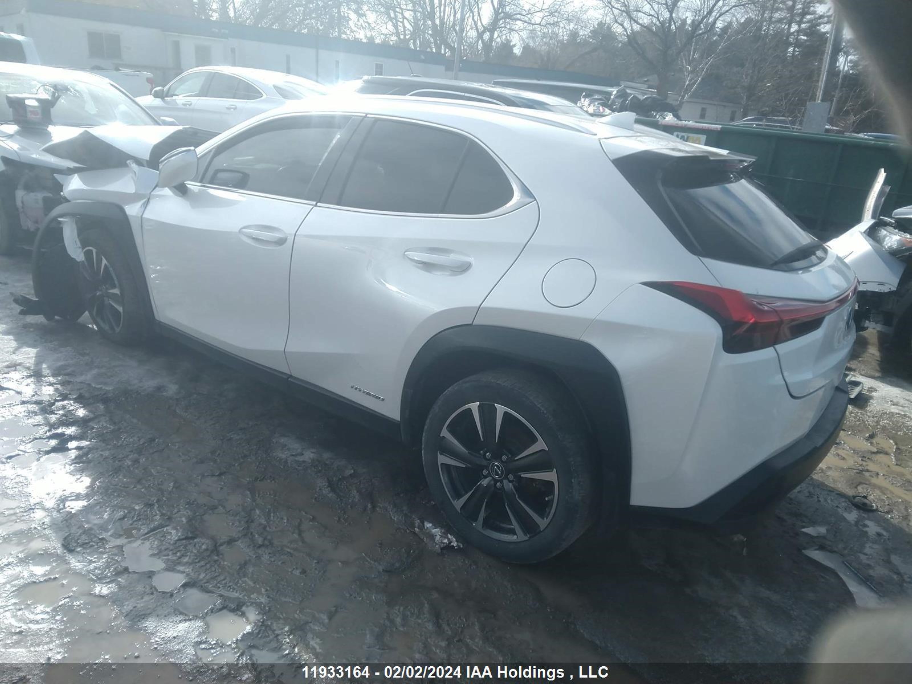 Photo 2 VIN: JTHP9JBH7L2026616 - LEXUS UX 