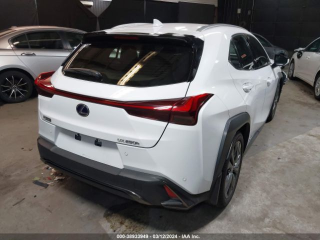 Photo 3 VIN: JTHR9JBH1L2033490 - LEXUS UX 250H 