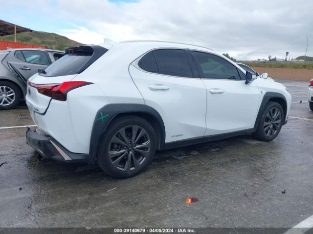 Photo 3 VIN: JTHR9JBH4L2025867 - LEXUS UX 250H 