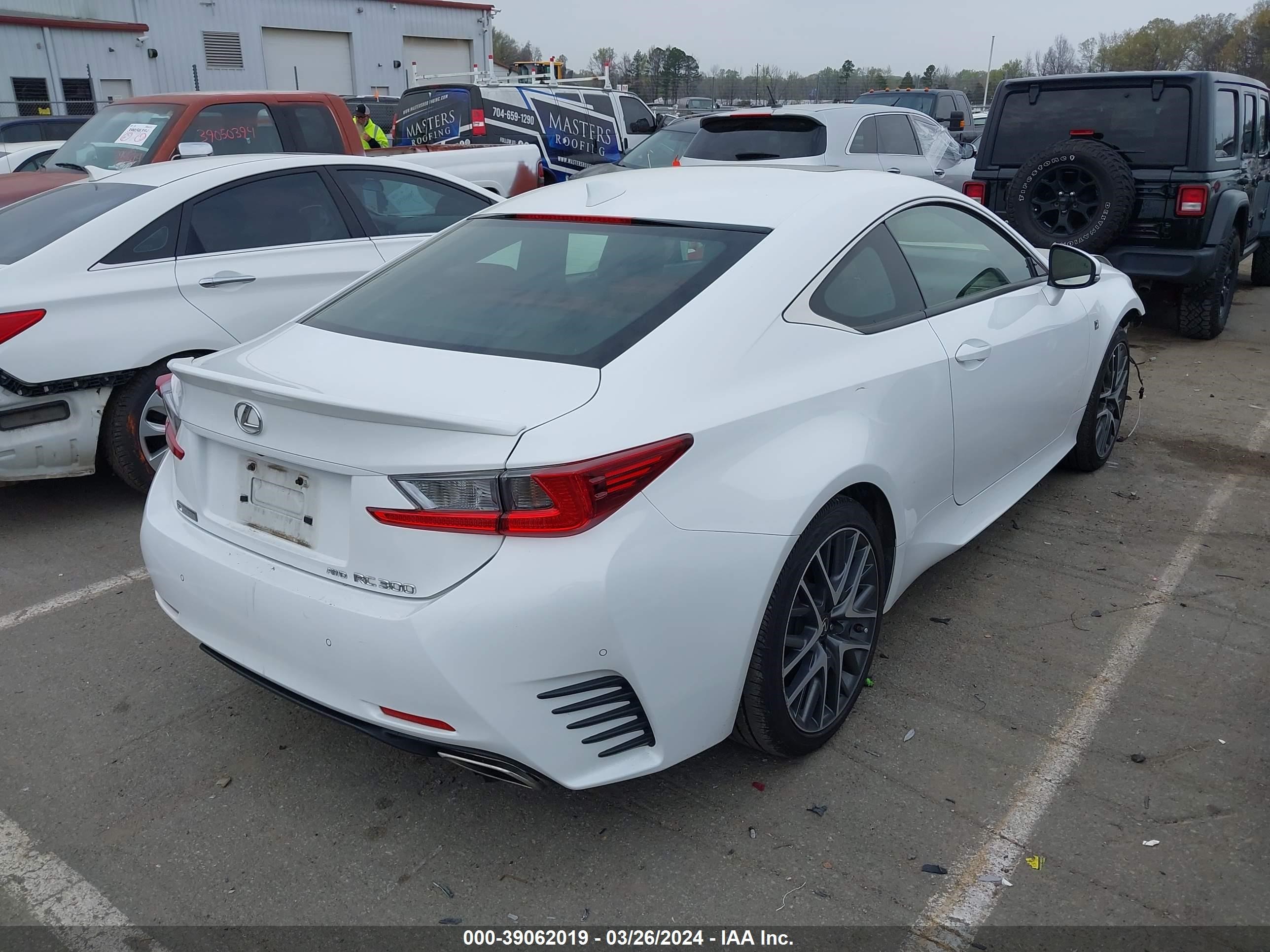 Photo 3 VIN: JTHS85BC8J5004371 - LEXUS RC 