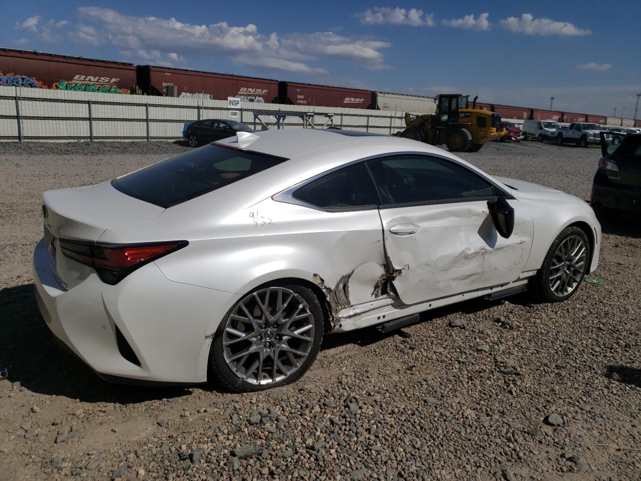 Photo 2 VIN: JTHS85BC9K5004980 - LEXUS RC 