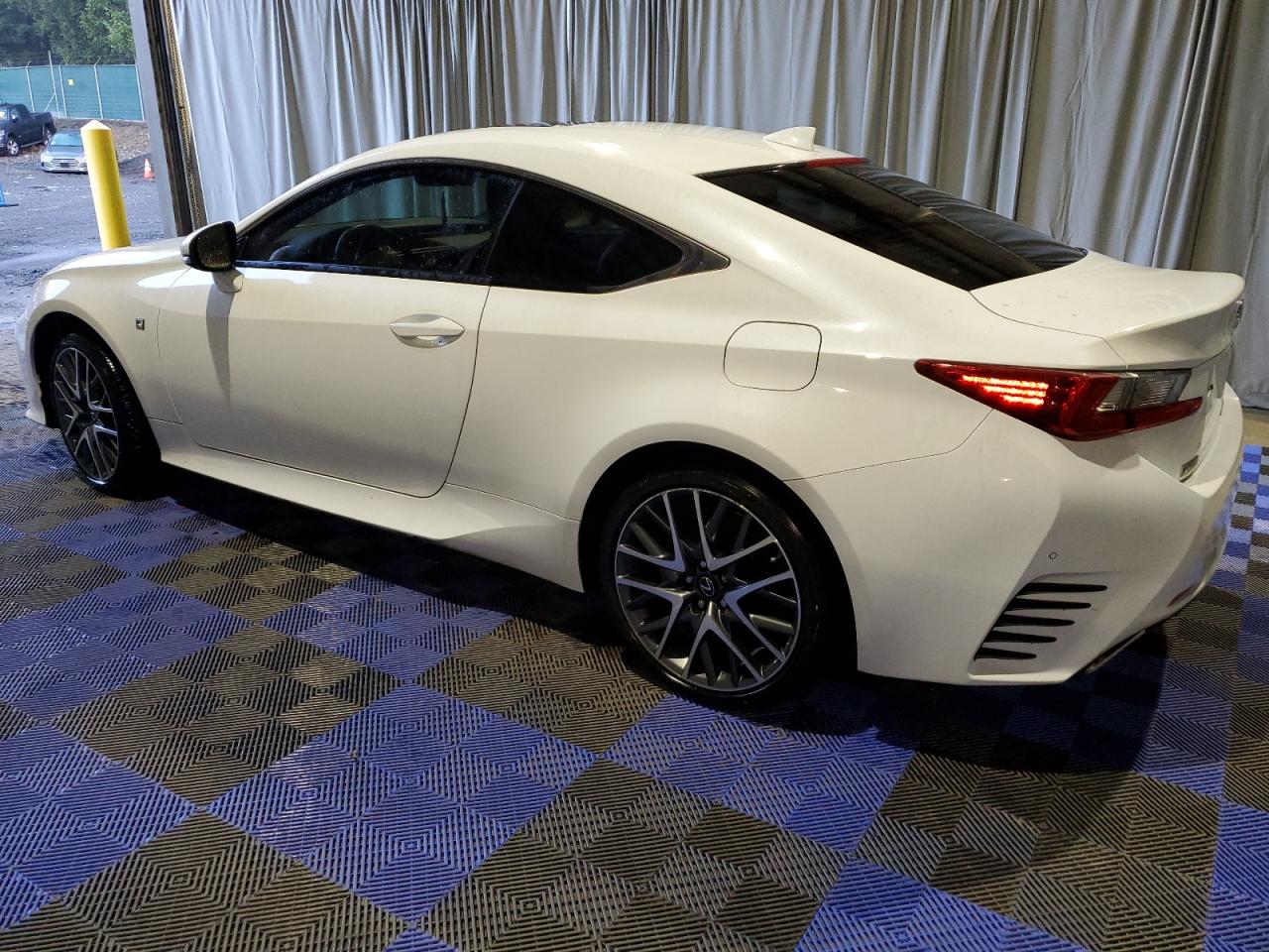 Photo 1 VIN: JTHSM5BC3G5000507 - LEXUS RC 