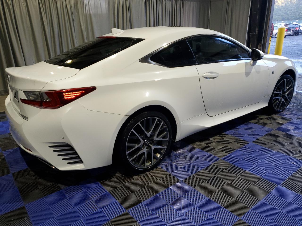 Photo 2 VIN: JTHSM5BC3G5000507 - LEXUS RC 