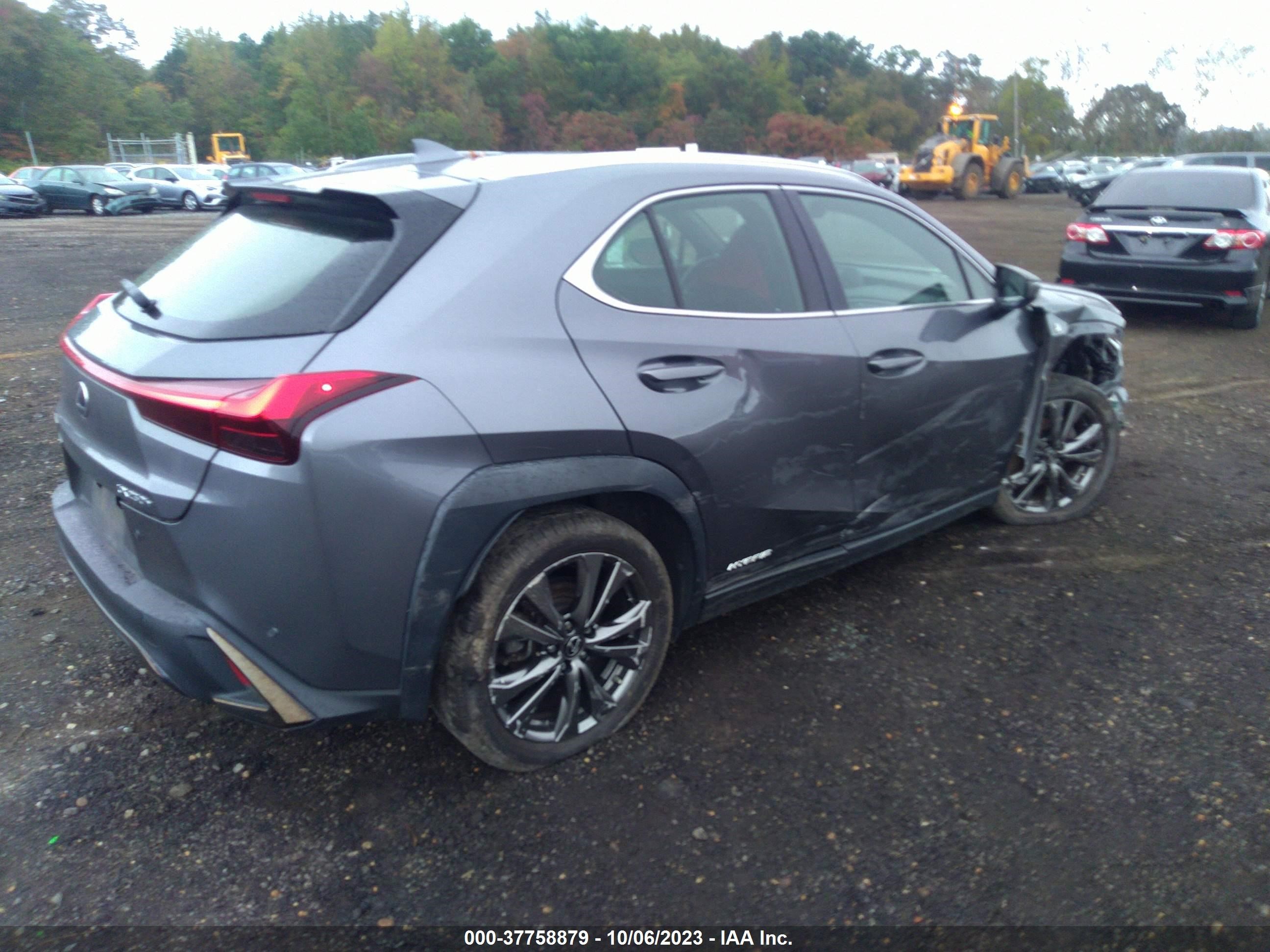 Photo 3 VIN: JTHU9JBH2K2018957 - LEXUS UX 