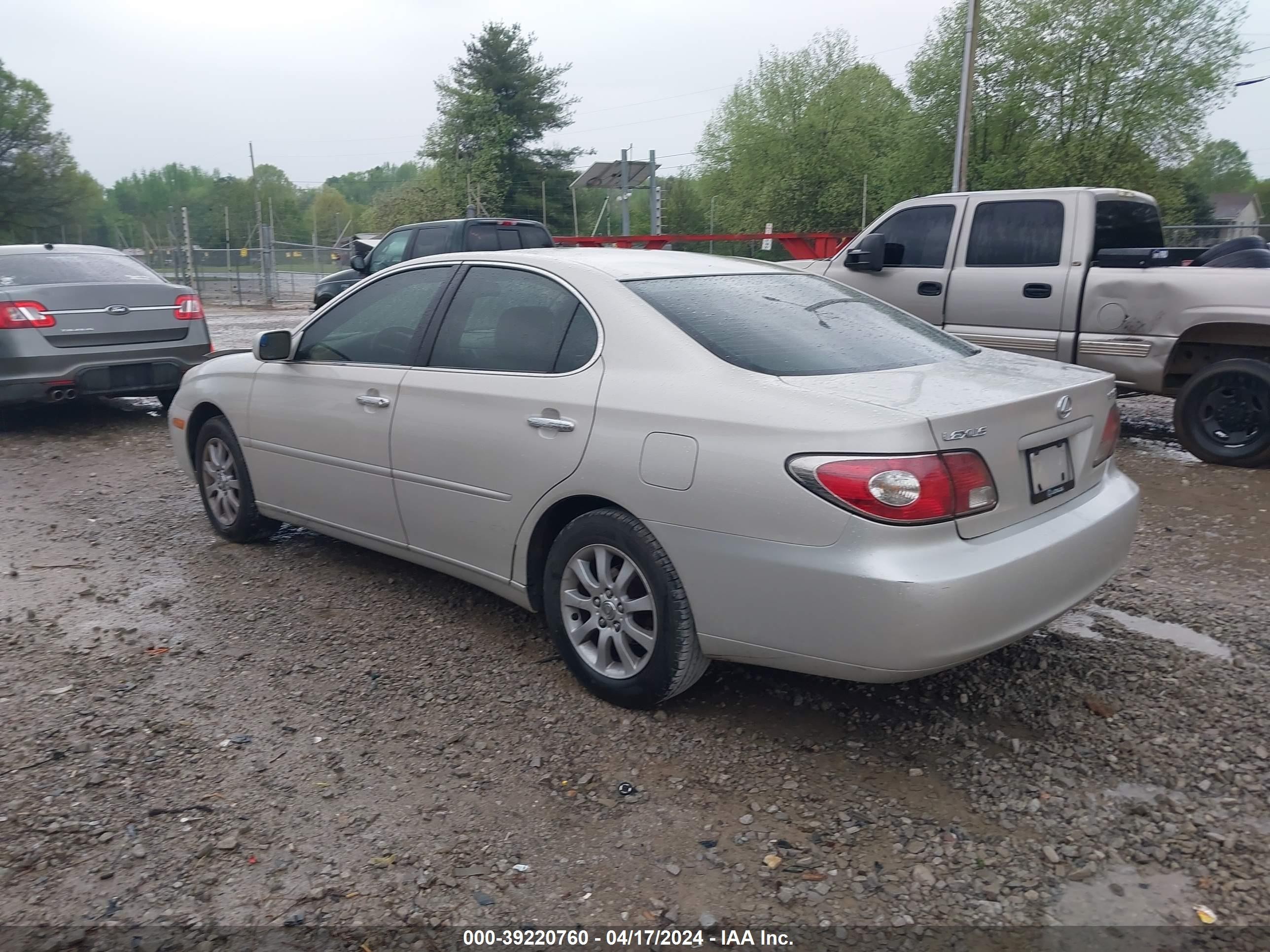 Photo 2 VIN: JTHVF30G220029684 - LEXUS ES 