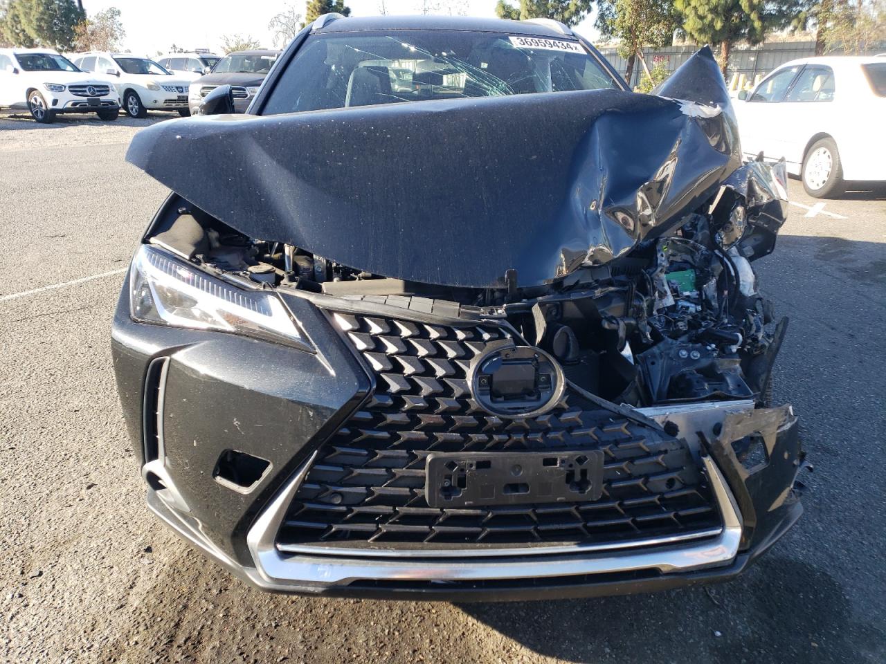 Photo 4 VIN: JTHX3JBH1M2032852 - LEXUS UX 