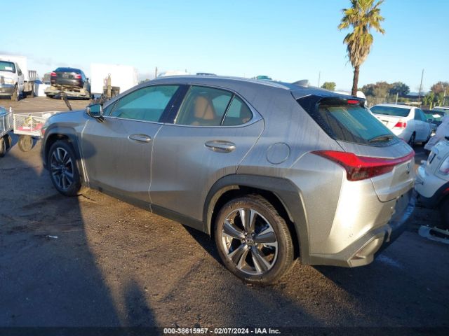 Photo 2 VIN: JTHX3JBH2M2036053 - LEXUS UX 200 