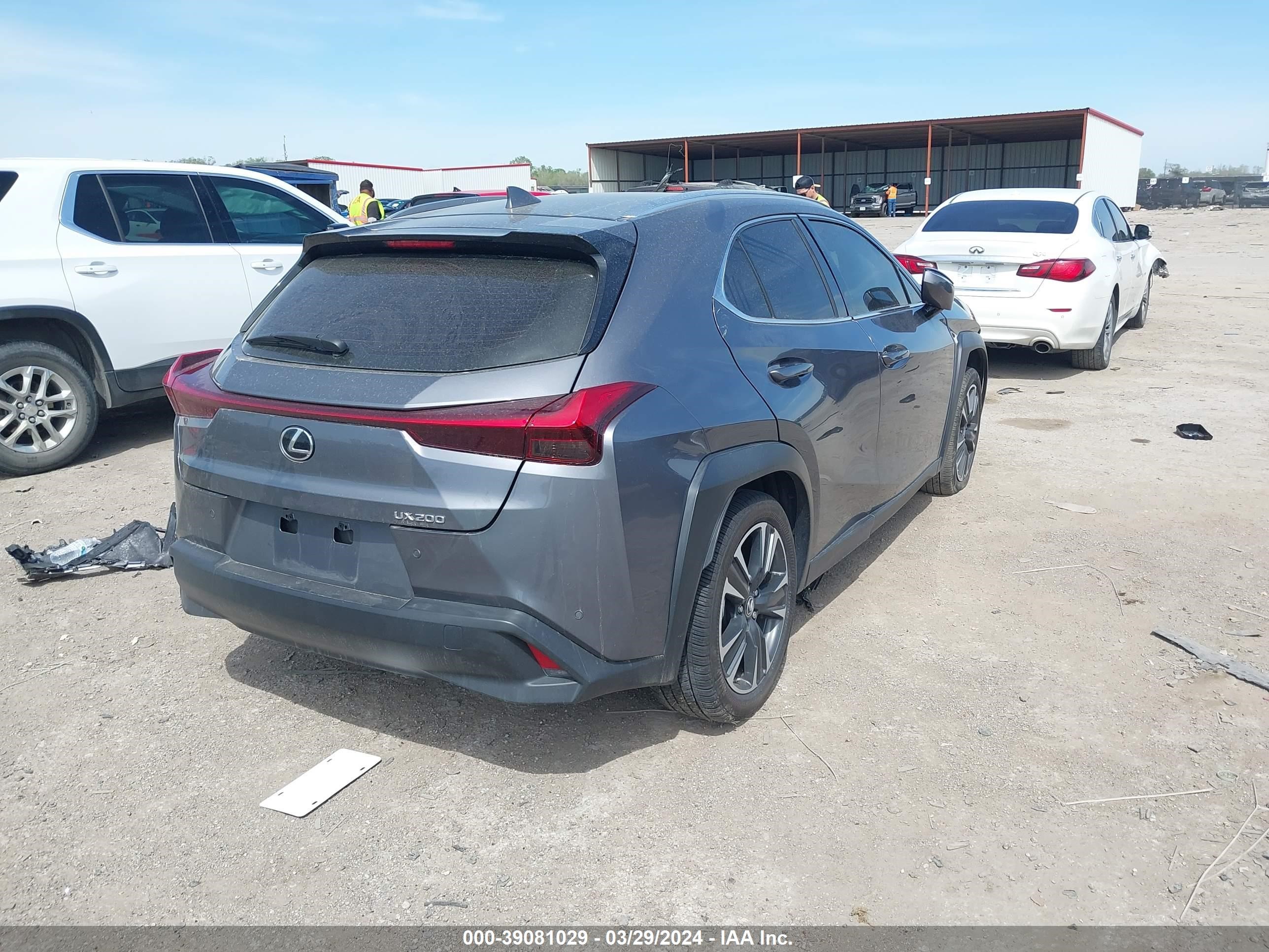 Photo 3 VIN: JTHX3JBH3M2036322 - LEXUS UX 200 