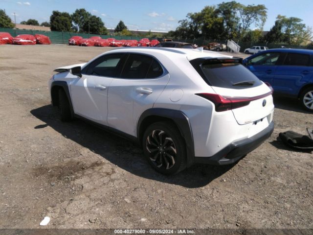 Photo 2 VIN: JTHX3JBH5L2029984 - LEXUS UX 