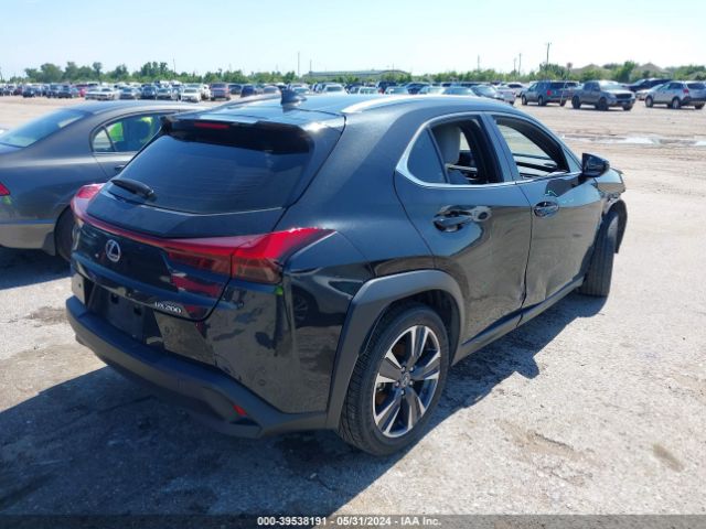 Photo 3 VIN: JTHX3JBH6N2048577 - LEXUS UX 