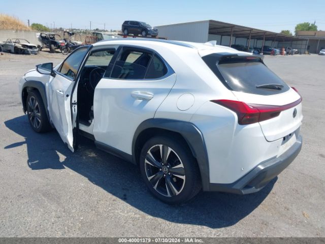 Photo 2 VIN: JTHX3JBH7L2029890 - LEXUS UX 