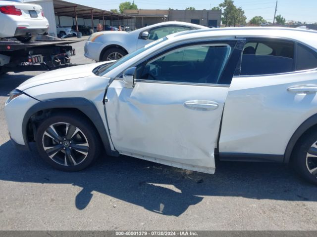 Photo 5 VIN: JTHX3JBH7L2029890 - LEXUS UX 