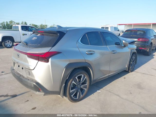 Photo 3 VIN: JTHX3JBH9N2048492 - LEXUS UX 