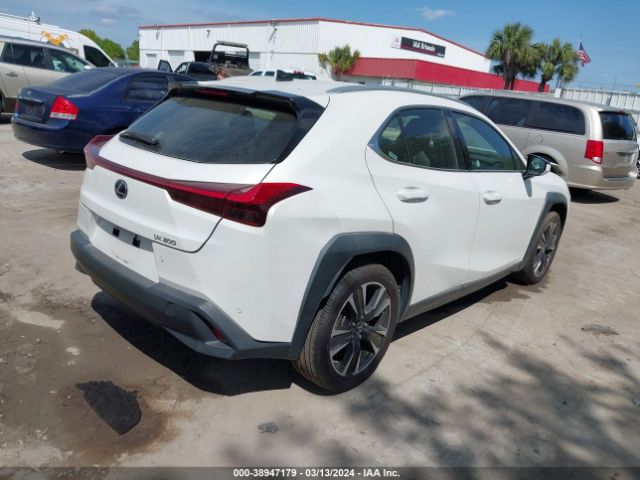 Photo 3 VIN: JTHX3JBHXL2031102 - LEXUS UX 200 