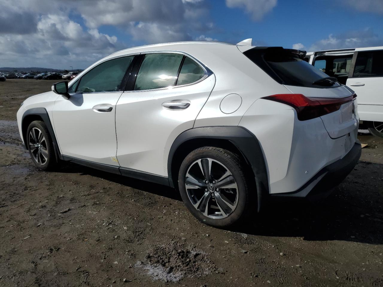 Photo 1 VIN: JTHX3JBHXM2042408 - LEXUS UX 