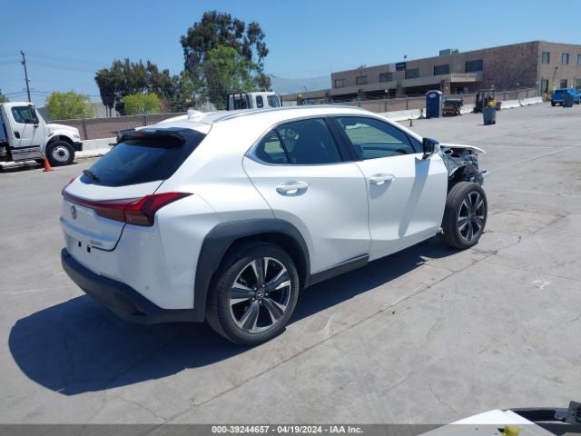 Photo 3 VIN: JTHX6JBH2P2154180 - LEXUS UX 