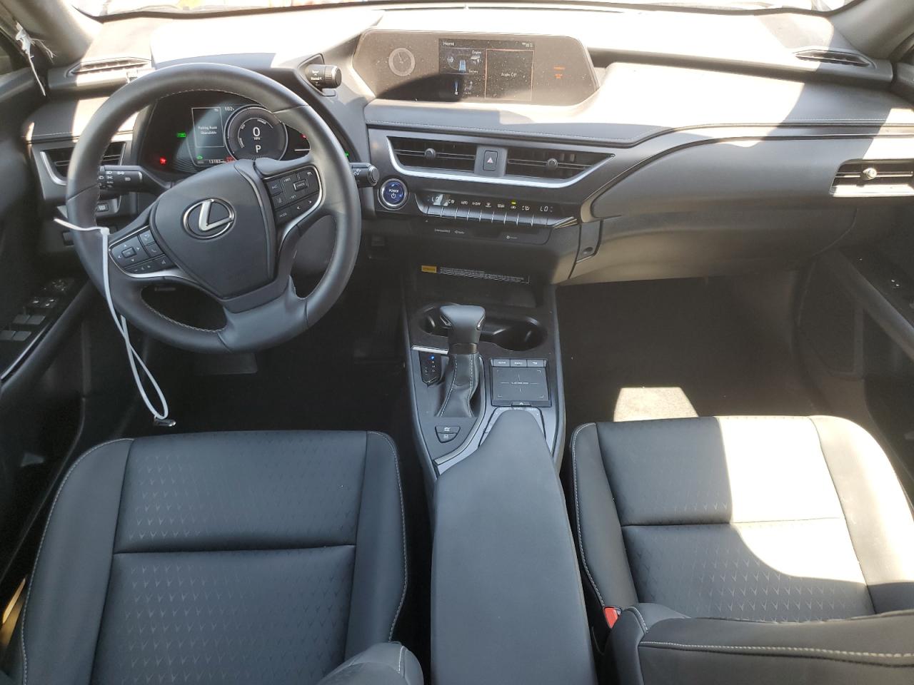 Photo 7 VIN: JTHX9JBH6N2057813 - LEXUS UX 