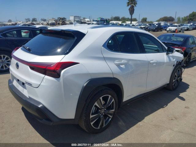 Photo 3 VIN: JTHX9JBH7L2034070 - LEXUS UX 250H 