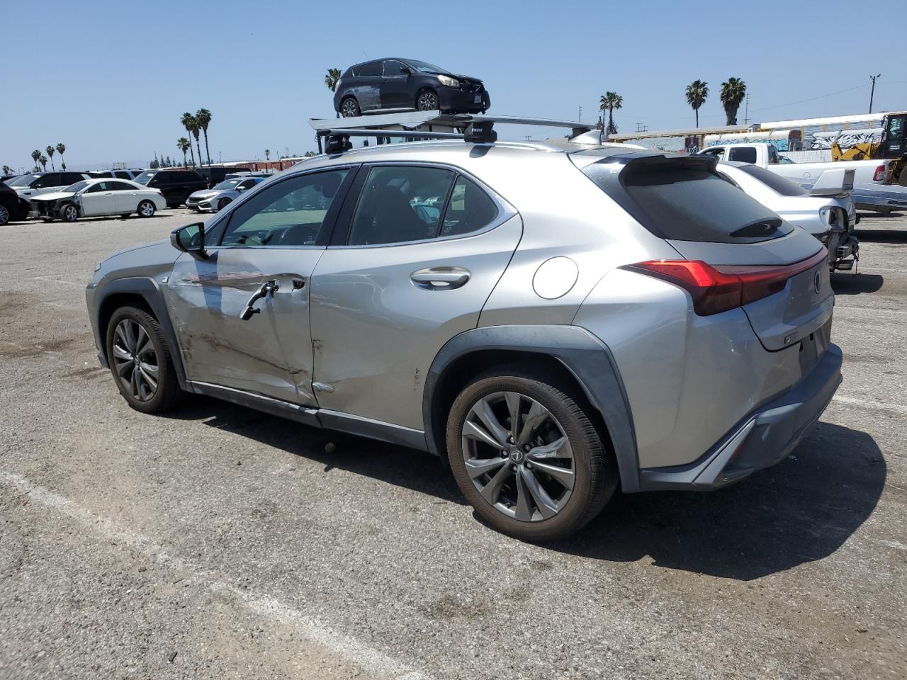 Photo 1 VIN: JTHY3JBH0K2001433 - LEXUS UX 