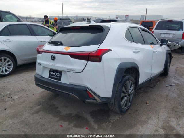 Photo 3 VIN: JTHY3JBH1K2002333 - LEXUS UX 200 