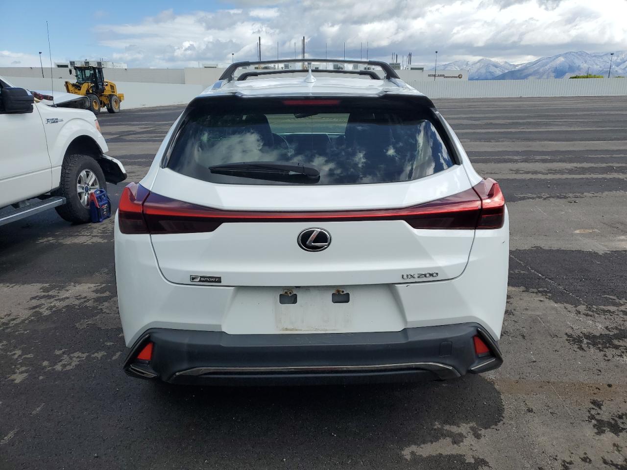 Photo 5 VIN: JTHY3JBH1K2005362 - LEXUS UX 