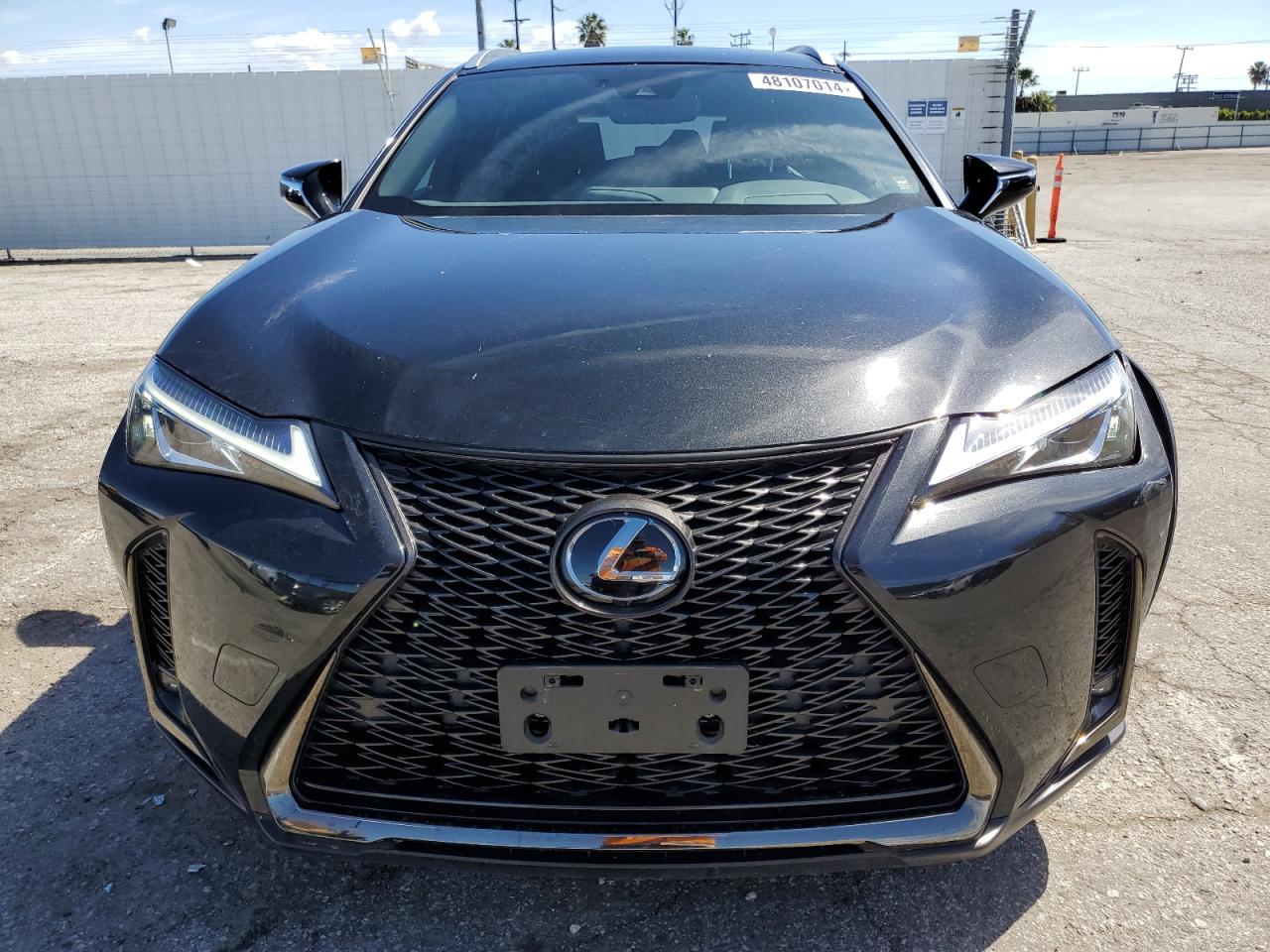 Photo 4 VIN: JTHY3JBH1K2017592 - LEXUS UX 