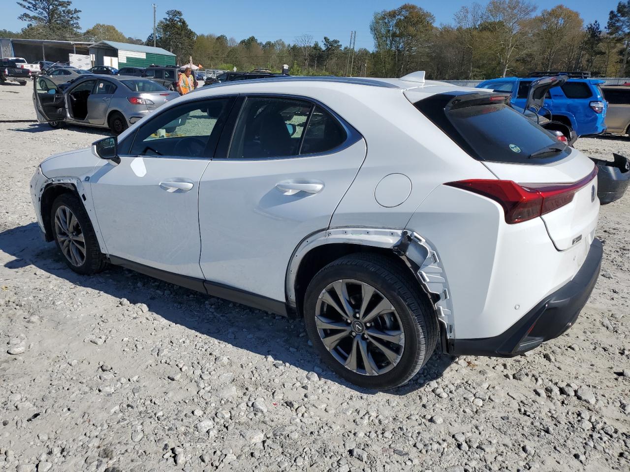 Photo 1 VIN: JTHY3JBH2K2002390 - LEXUS UX 