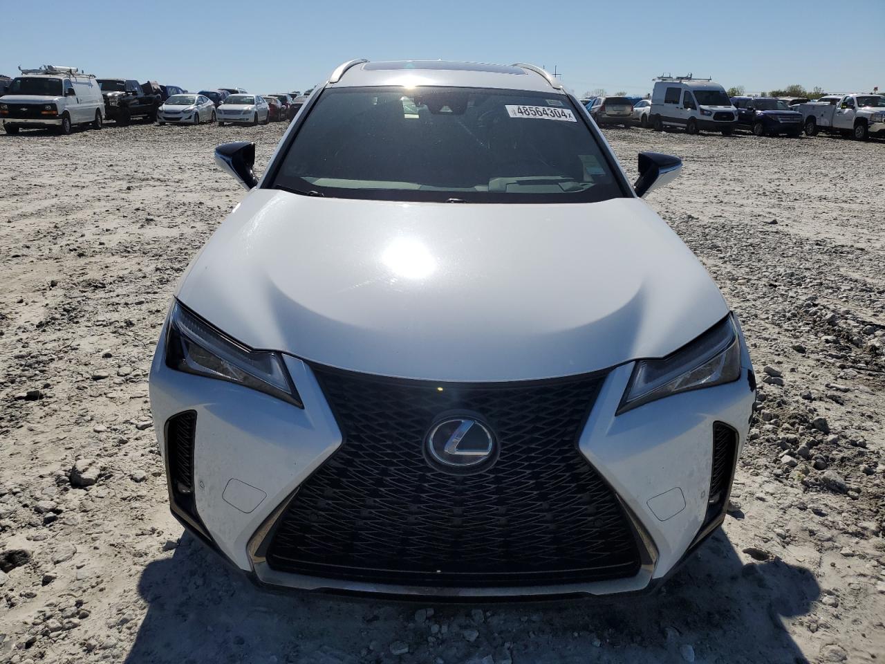 Photo 4 VIN: JTHY3JBH2K2002390 - LEXUS UX 