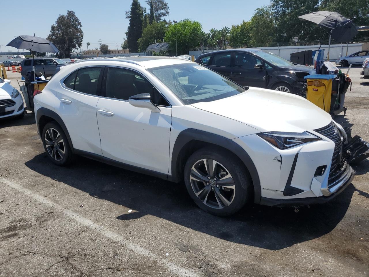 Photo 3 VIN: JTHY3JBH2K2014376 - LEXUS UX 