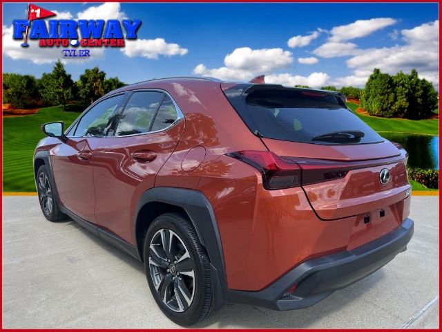 Photo 1 VIN: JTHY3JBH3K2001703 - LEXUS UX 