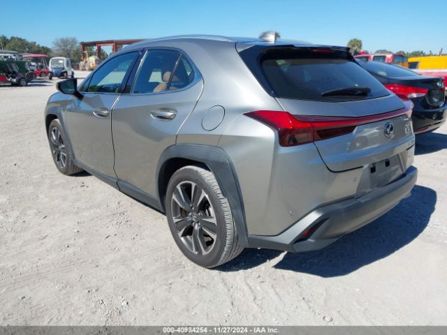 Photo 2 VIN: JTHY3JBH3K2003256 - LEXUS UX 