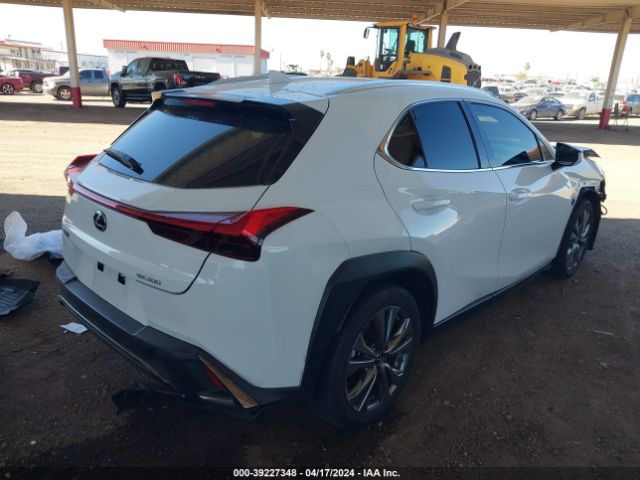 Photo 3 VIN: JTHY3JBH3K2004164 - LEXUS UX 200 