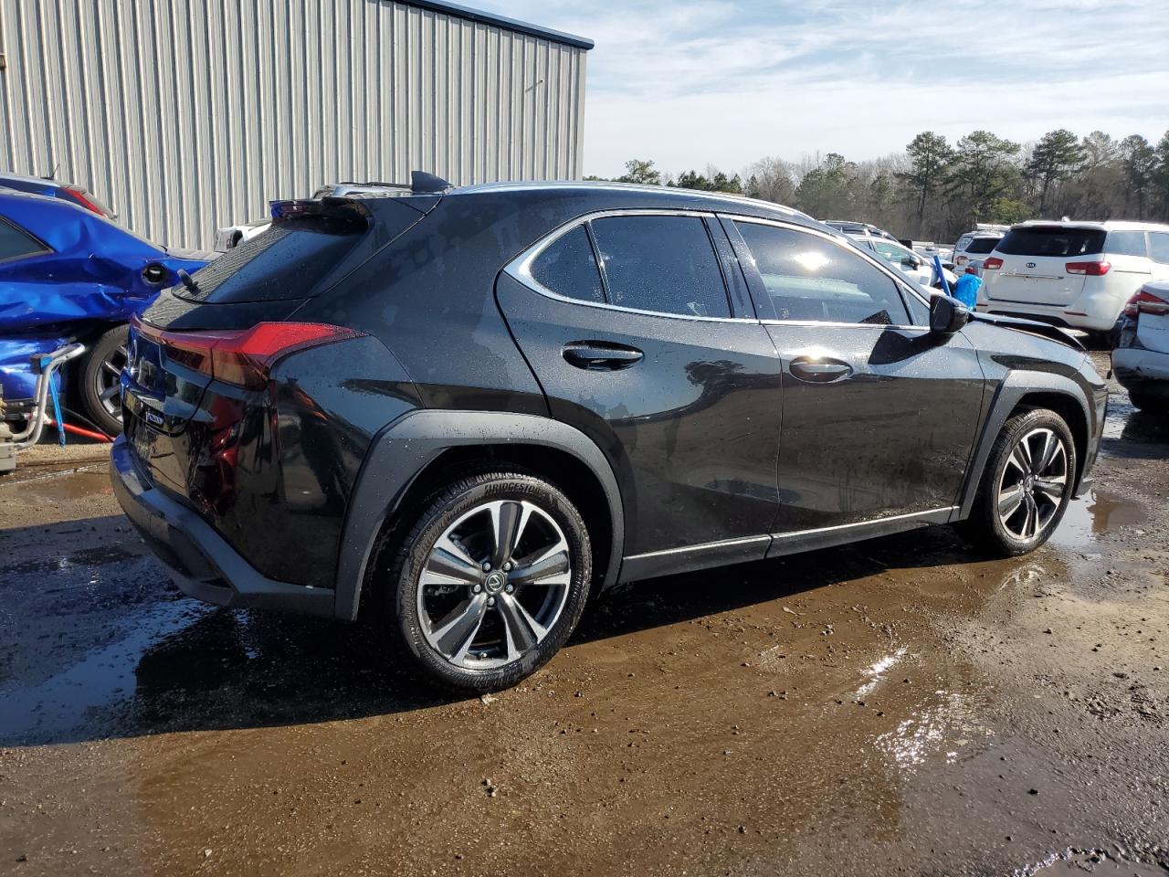 Photo 2 VIN: JTHY3JBH4K2017117 - LEXUS UX 