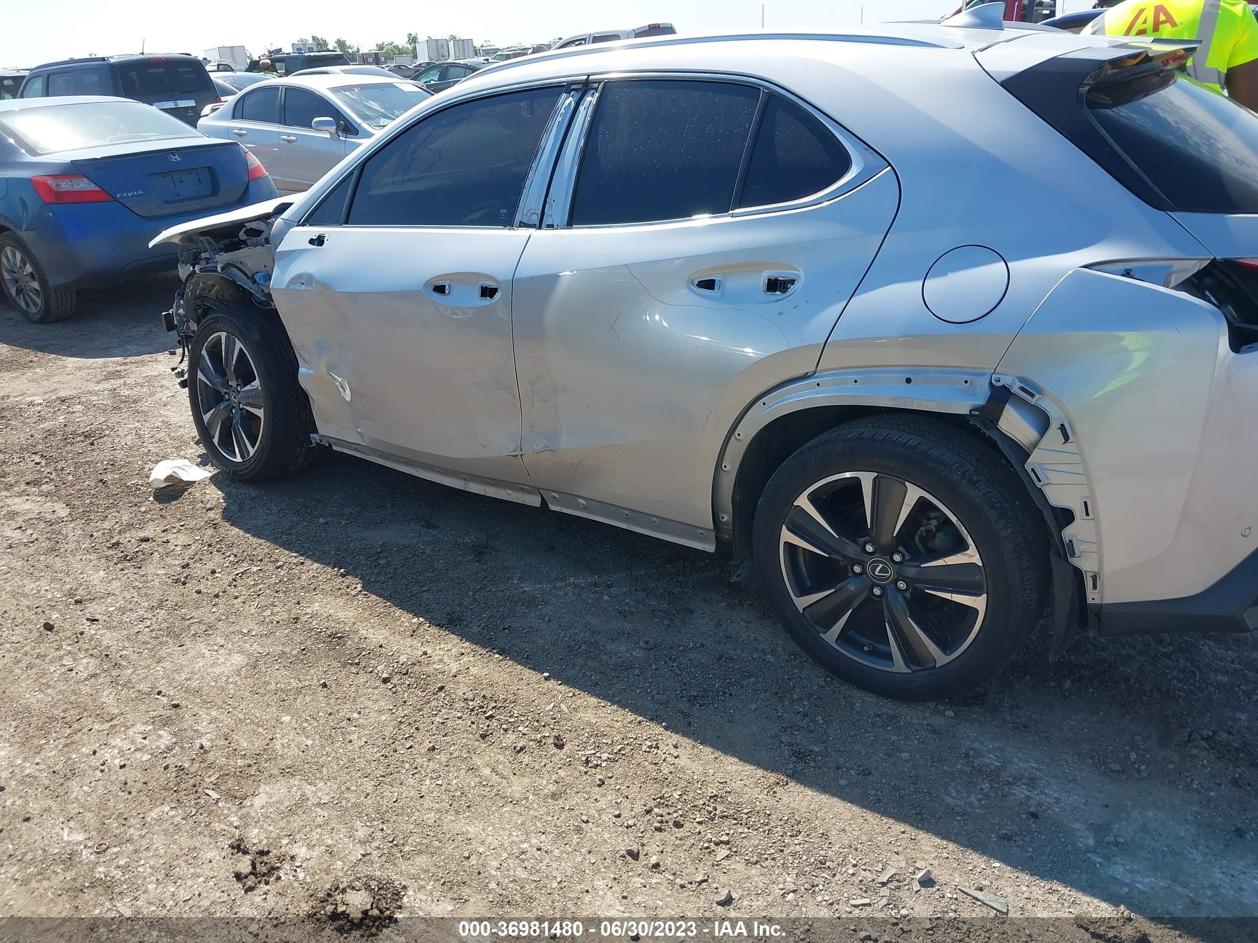 Photo 14 VIN: JTHY3JBH5K2003307 - LEXUS UX 