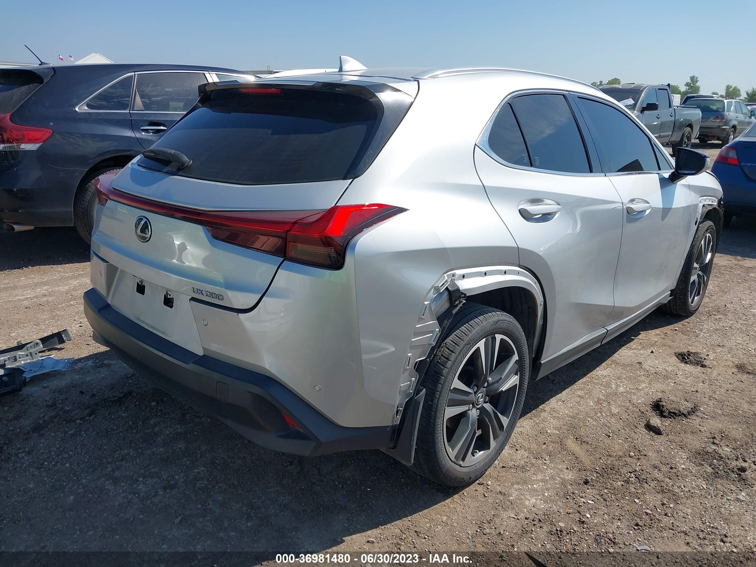 Photo 3 VIN: JTHY3JBH5K2003307 - LEXUS UX 