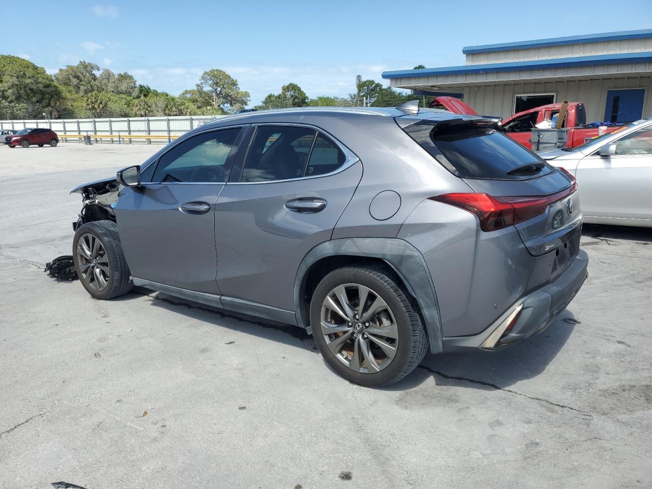 Photo 1 VIN: JTHY3JBH6K2003929 - LEXUS UX 