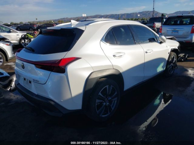 Photo 3 VIN: JTHY3JBH7K2003597 - LEXUS UX 200 