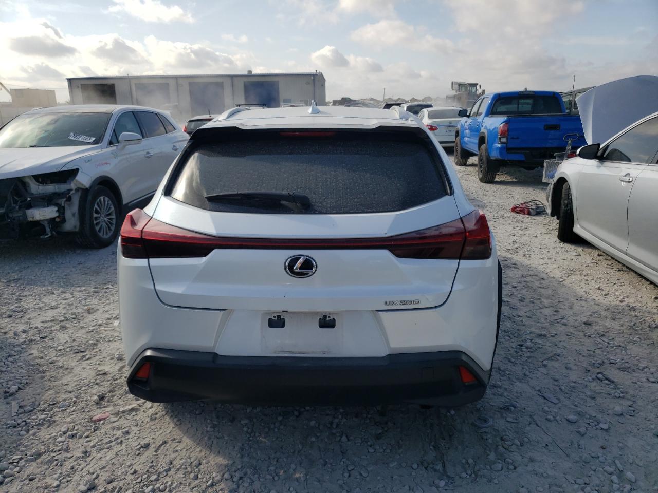 Photo 5 VIN: JTHY3JBH7K2020545 - LEXUS UX 