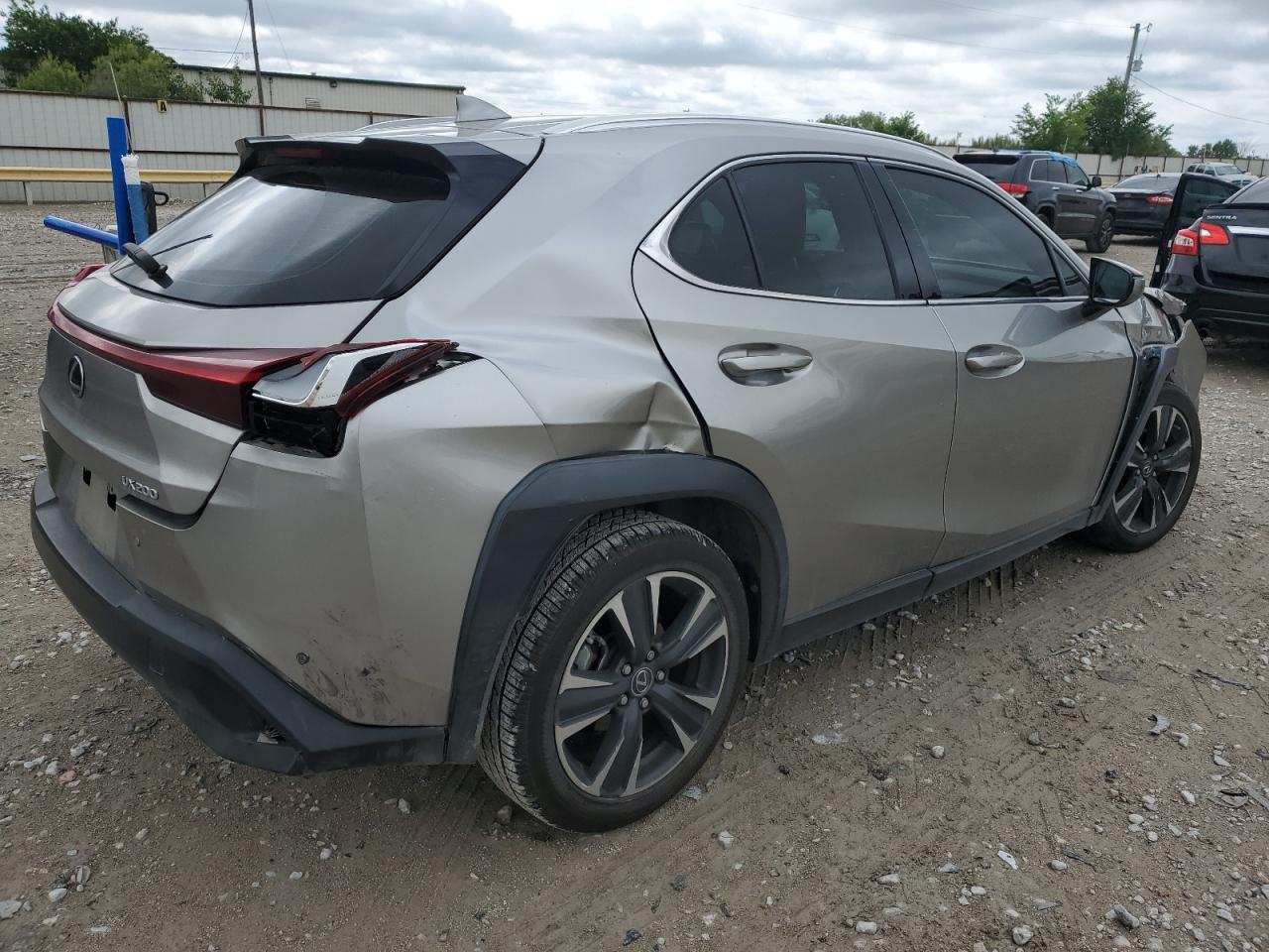 Photo 2 VIN: JTHY3JBH9K2016786 - LEXUS UX 