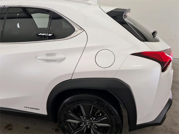 Photo 31 VIN: JTHY65BH302017735 - LEXUS UX 