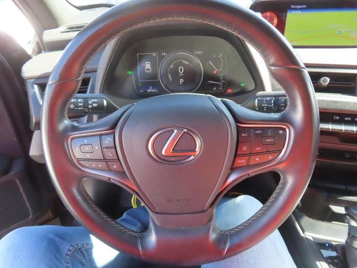 Photo 19 VIN: JTHY65BH502037937 - LEXUS UX 