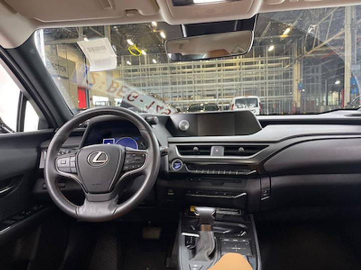 Photo 7 VIN: JTHY65BH902110520 - LEXUS UX 