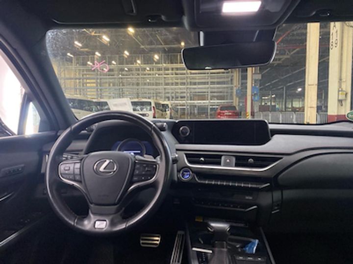 Photo 7 VIN: JTHY65BHX02089631 - LEXUS UX 